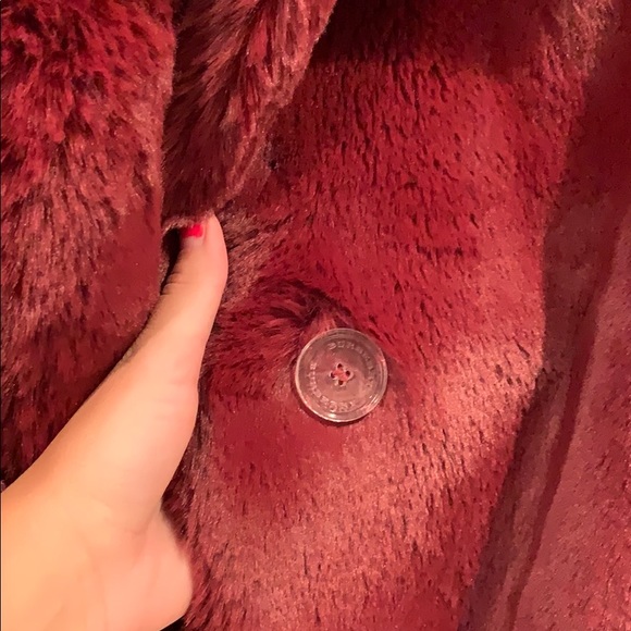 BURBERRY •HOST PICK•// SOLD - Picture 7 of 9